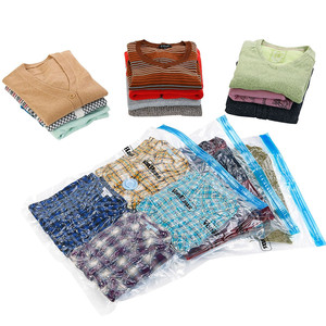 Bolsa de Almacenamiento al Vacío Funcional de Plástico para Ropa 80x60, Organizador para Armario, Dormitorio, Bolsa Comprimida para Ropa Ideal para Viajes - Product Image 6