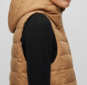 Dernier design de veste matelassée en duvet respirante pour femmes, avec finition lisse et revêtement résistant à la neige - Product Image 5