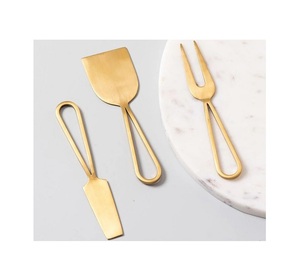 Ensemble de serveurs à gâteaux en laiton et en acier inoxydable au design unique pour le service à gâteaux et l'utilisation décorative d'Inde - Product Image 1