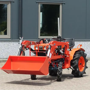 さまざまな機能を備えた多用途のクボタB7001トラクターを購入する