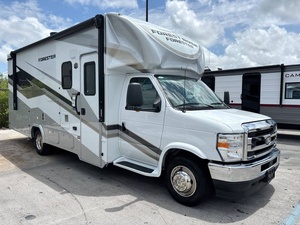 Vendedor Verificado de F-o-r-e-s-t R-i-v-e-r F-o-r-e-s-t-e-r 2441DSF Usado del 2026, Listo para Viajar - Product Image 5