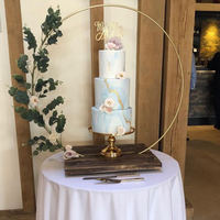 Support à gâteau en arc de haute qualité, support à gâteau de mariage, décoration de fête de mariage à prix abordable
