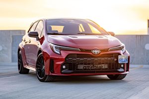 Toyota GR Corolla Circuit Edition 2023 Usado en Excelentes Condiciones, Sin Reserva, Transmisión Manual de 6 Velocidades, Motor Turbo de 3 Cilindros, Tracción en las Cuatro Ruedas, Mayormente sin Modificaciones - Product Image 1