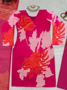 Beau costume de designer avec intérieur et Pent-Dupatta avec impression numérique et travail à la main - Product Image 4