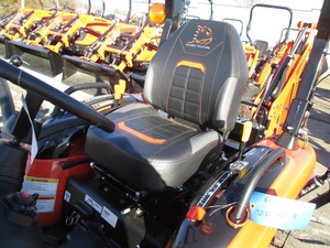 Tractor Agrícola Multifuncional Bad Boyy 3026H 4x4 con Retroexcavadora, Tractor para Pequeñas Granjas, Mini Tractor Agrícola 4x4 - Product Image 6