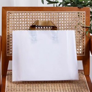 Válvula de bolsas con mango Flexiloop de PE reciclable, promocional personalizable para exposición de supermercados, modelo de marca LIANYOU 2017 - Product Image 3