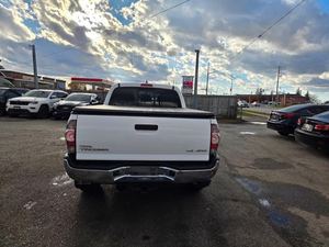 Toyota Tacoma V6 4WD Doble Cabina, Bajo Kilometraje, Camioneta 4x4, Lista para la Aventura, en Venta - Product Image 5