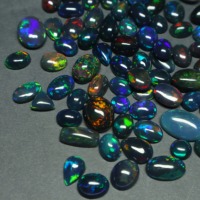 Opale de feu noire naturelle d'Éthiopie Panjshir Gems, cabochon poli 11-17mm, pierre précieuse en vrac pour bijoux