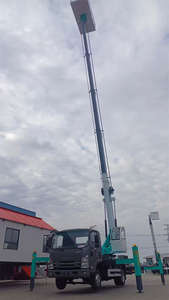 Camión plataforma elevadora diésel usado de China 4x2 4x4 LHD RHD de 23m con cesta grande, listo para conducir - Product Image 6