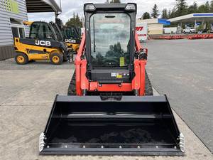 รถตักดิน Kubota SVL75-3 ดีเซล แบบตีนตะขาบ ใช้งานง่าย กำลัง 75 กิโลวัตต์ พร้อมระบบ Enerpac รับประกัน 3 ปี เหมาะสำหรับงานก่อสร้างในฟาร์ม - Product Image 4