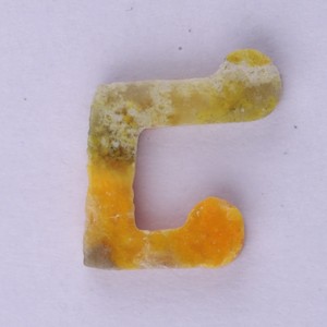 Vente en gros de pierres précieuses en cristal naturel poli bourdon 5mm et 7mm étoile fantaisie papillon forme musicale pour la fabrication de bijoux couleur AA - Product Image 3