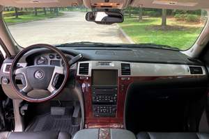 CADILLAC ESCALADE 2010 USADO CON VOLANTE A LA IZQUIERDA/DERECHA - Product Image 2