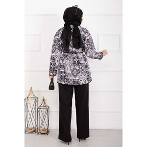 Traje Casual con Estampado Étnico en Negro - Product Image 4