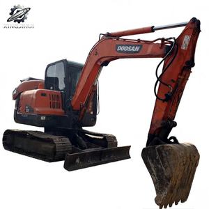 Excavatrice sur chenilles Doosan DX60 d'occasion, 6 tonnes, godet de 0,3 m³, marque coréenne originale, petite excavatrice de chantier, faible nombre d'heures, certifiée CE - Product Image 1