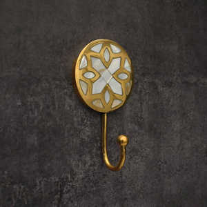 Crochet mural en laiton massif avec incrustation blanche, crochet simple en métal fait à la main pour la salle de bain, la chambre à coucher, la décoration murale de la maison - Product Image 2