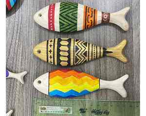 Adorno de pared de peces de madera con diseño único perfecto para decoración de estilo costero artesanías de regalo de peces de madera y pedidos al por mayor - Product Image 5