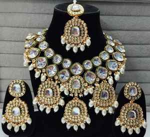 Ensemble de collier ras du cou Cundan indien traditionnel Collection de bijoux de mariée de créateur pour les mariages or comme matériau principal - Product Image 2