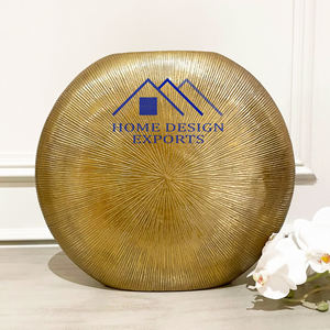 Ensemble de 2 vases à fleurs de décoration de table pour la maison Vases à fleurs plaqués or au design unique pour la décoration de mariage - Product Image 2