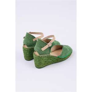 Alpargata cerrada con punta en cuña - Product Image 3