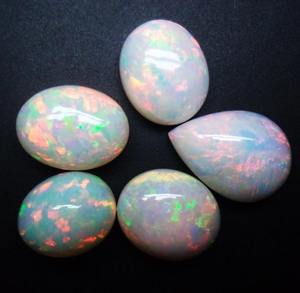 Cabochons ovales éthiopiens multi-opale de feu calibrés à la mode 2024 vente chaude 100% naturels avec un excellent polissage et coupe - Product Image 2