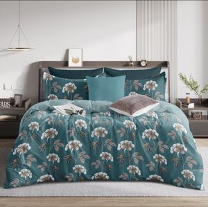 Ensemble de literie élégant et luxueux 120GSM Tissu de haute qualité durable Motif imprimé Ajustement parfait pour lit king size et chambres - Product Image 1