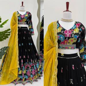 NEW LAUNCHING NAVRATRI SPECIAL LEHENGHA CHOLI for PARTY with ATTRACTION <b>MIRROR</b> WORK REVERSER & CASUAL STYLE - Product Image 3
