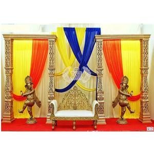 ชุดตกแต่งเวทีงานแต่งงานแบบดั้งเดิมของส่าหรีอินเดียใต้การตกแต่งเวทีงานแต่งงานธีมนาตาราจของอินเดียใต้ - Product Image 1