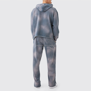 Mono Riders Conjunto de Sudadera con Capucha y Pantalones de Chándal Acampanados, Personalizado con Cremallera, Lavado Ácido, Parches y Bordados con Efecto Desgastado - Product Image 4