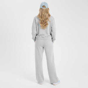 Conjunto sudadera informal con logotipo impreso personalizado para mujer - Product Image 2