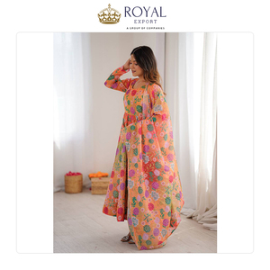 Suministro Directo de Fábrica, Ropa India Tradicional, Hermoso Traje Anarkali de Organza con Estampado Floral en Venta - Product Image 4