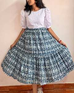 Robe une pièce en georgette imprimée pour femmes de créateur Robe de mariage et de soirée en soie à manches longues Style Salwar Vêtements pakistanais indiens - Product Image 1