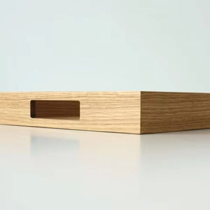 Plateau de service en bois de luxe artisanal avec forme personnalisée, design artisanal écologique pour une salle à manger et des réceptions élégantes à la maison - Product Image 1