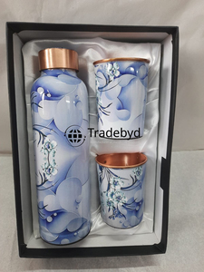 Botella de cobre Ayurvédica que ofrece beneficios para la salud hidratación y elegancia Tradebyd - Product Image 2