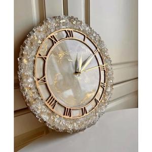 Horloge murale colorée en résine avec motifs floraux peints à la main et pièce unique en résine époxy vibrante de qualité extra premium - Product Image 3