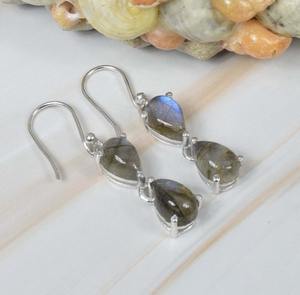 Labradorite Boucles d'oreilles crochet en argent sterling 925 Bijoux faits main Boucles d'oreilles élégantes Cadeau pour anniversaire Boucles d'oreilles 2 pierres - Product Image 2