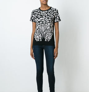 Camiseta de diseñador de 100% algodón con logotipo personalizado para hombre, ropa de hombre de talla grande de punto liso, logotipo frontal, peso de tela de 200 gramos - Product Image 2