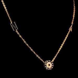 Elegante cadena de oro amarillo de 14 quilates con colgante redondo Diseño de 16 pulgadas con diamantes y piedras de colores Joyería ligera - Product Image 1