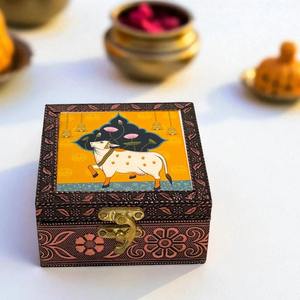 Boîte à bijoux en bois exclusive avec impressions artistiques sur la surface pour l'organisation de bijoux haut de gamme, personnalisée en Inde - Product Image 2