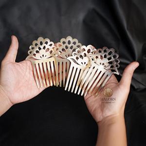 Peine para el Cuidado del Cabello CRAFT EXIM Hecho a Mano con Cuerno Natural y Grabado a Mano, Hecho en India para el Cuidado Diario - Product Image 4