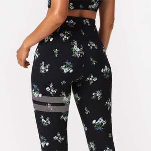 Mallas deportivas de poliéster y LICRA para mujer, pantalones de compresión con impresión por sublimación personalizada, para Yoga - Product Image 5