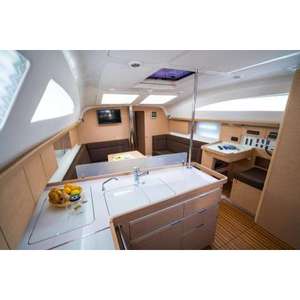 Yate Elan 45 Impression A/C 2017, Motor de 60 HP, 13.85m X 4.18m - Product Image 1
