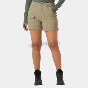 Nouveauté Shorts de sport légers à séchage rapide pour femmes Conception de logo personnalisée Vêtements de sport confortables et respirants pour le fitness - Product Image 4