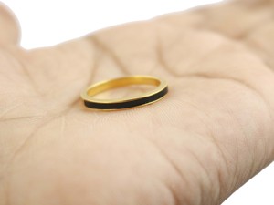 แหวนซ้อนกันได้สำหรับผู้หญิงแหวนเคลือบสีดำ925ชุบเงินแบบเรียบง่ายทำด้วยมือ - Product Image 2