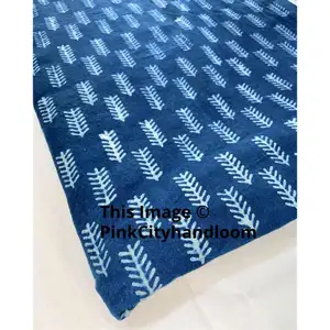 Tela de algodón Dabu cortada a medida, tela de algodón azul índigo indio para mujer, Tela con estampado de bloque azul índigo para vestido de lujo - Product Image 1