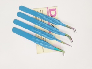 แหนบต่อขนตาทำจากสเตนเลสสีฟ้าแบบมืออาชีพพร้อมปลายสีรุ้ง - Product Image 2