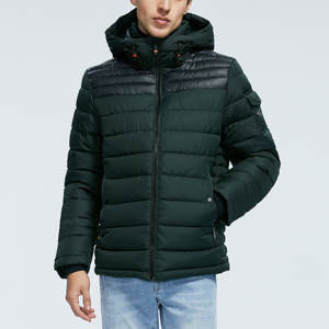 Manteau bouffant à capuche zippé à manches longues pour hommes Veste bulle d'hiver vert foncé avec logo personnalisé et col montant - Product Image 1