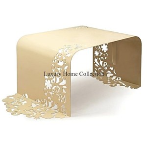 Mesa de centro de Metal de forma larga de diseño lujoso Diseño atractivo Color dorado chapado brillante Suministro de muebles de aspecto elegante hecho a mano - Product Image 1