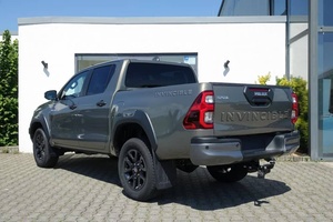 Camioneta Usada HILUX Doble Cabina Gris 2020 2.8 Diésel Automática Turbo R18 Asientos de Tela Oscura 6 Plazas - Product Image 3