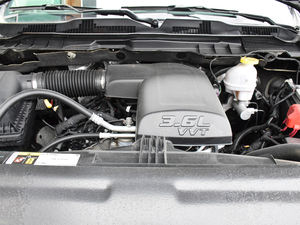 RAM 1500 Classic Express Crew Cab 2023 Usado (LHD/RHD) - Product Image 6