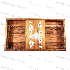 Élégant plateau de service décoratif écologique en bois pour la cuisine pour la charcuterie, fromage, sushi, fruits, apéritif, snack, assiettes - Product Image 5